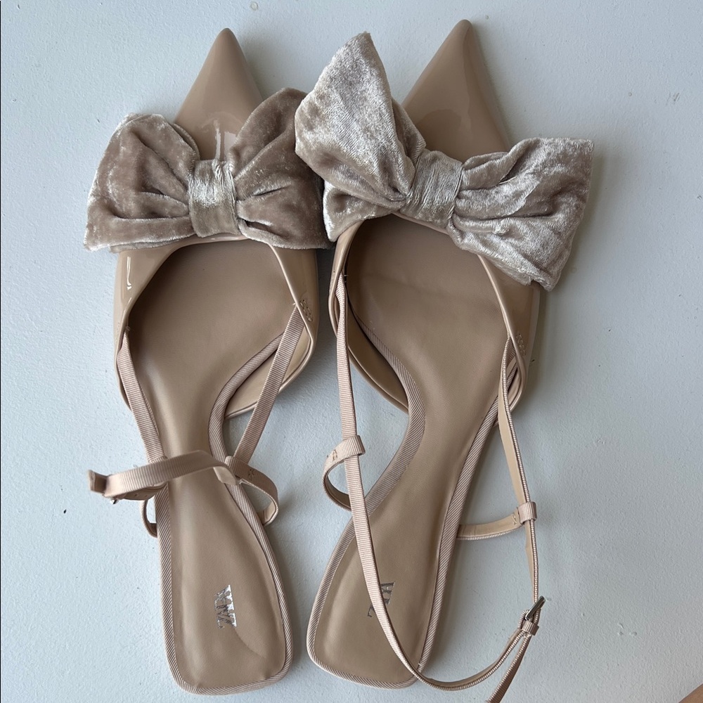Zara Beige Flats with Velvet Bow